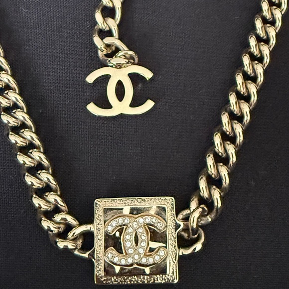 Authentic Chanel Mark Crystal Square Gold Choker Necklace - Picture 3 of 7